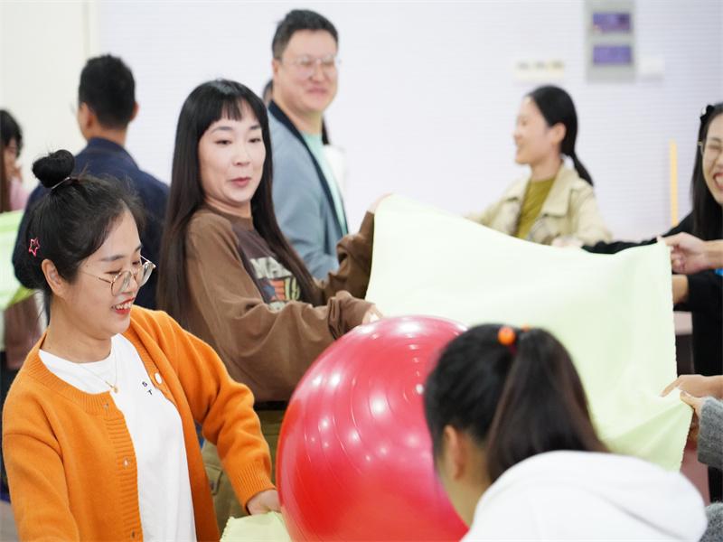 破冰游戏.jpg 破冰游戏.jpg